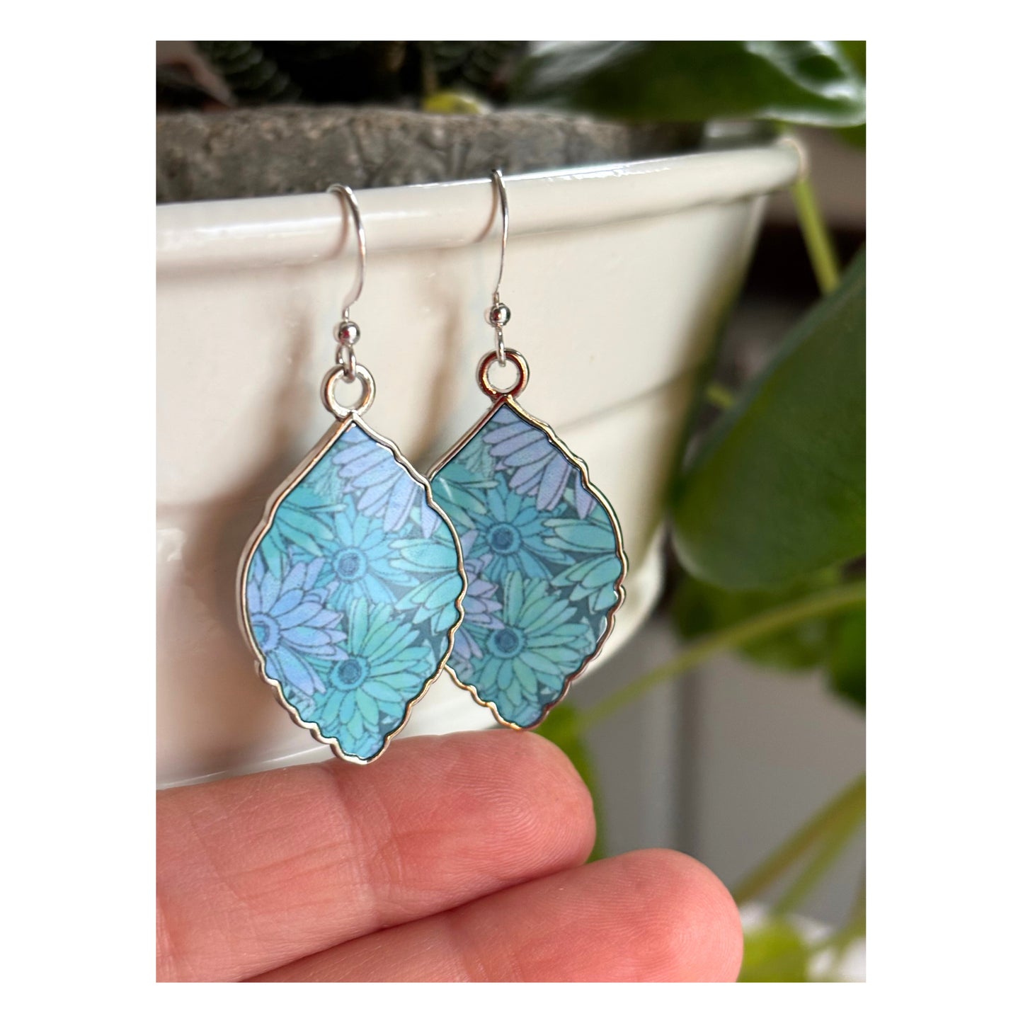 Daisy Blue Earrings
